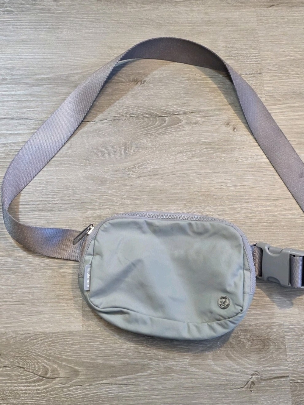 Lululemon Everywhere Belt Bag Crossbody Fanny Pack Light Grey